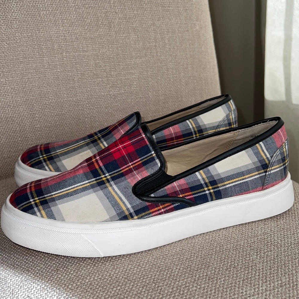 Abound Shoes
